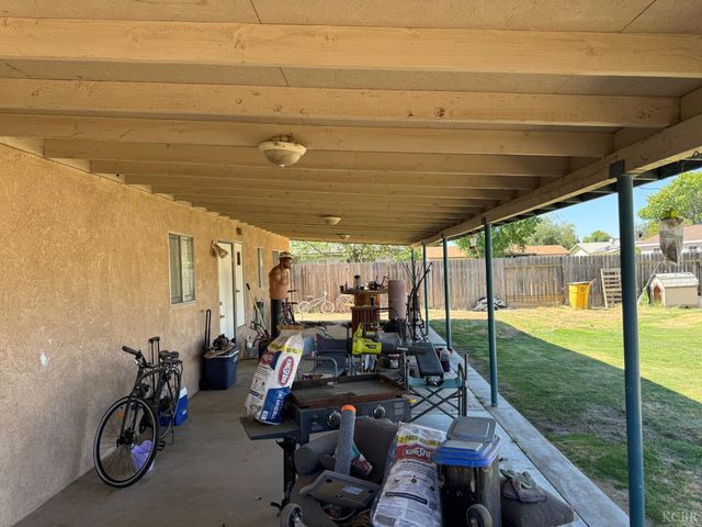 3901 Courtney Street, Bakersfield, CA 93312