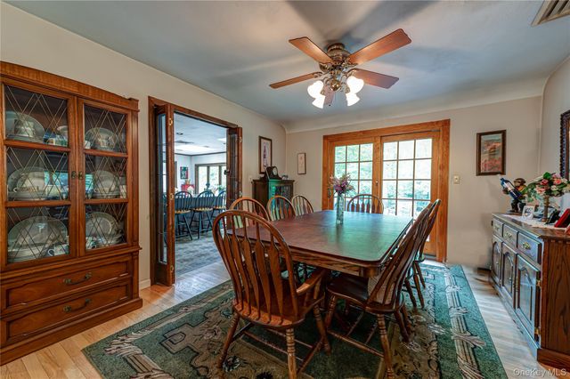 118 Harbor Road, Saint James, NY 11780