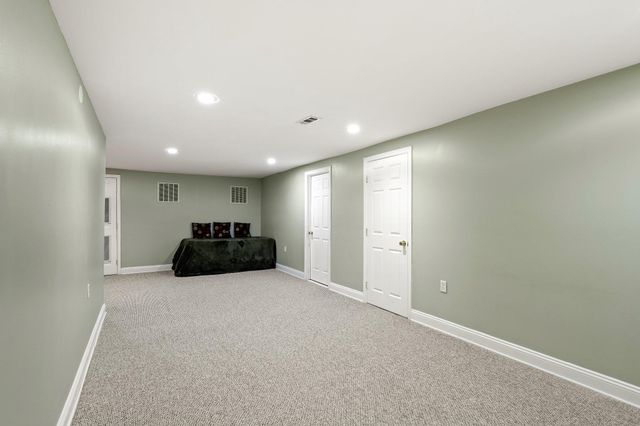 13 HEATHER LN, Hainesport, NJ 08036