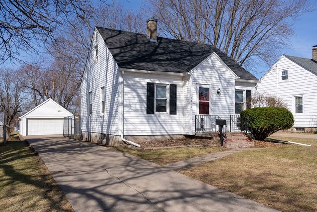 3418 TAYLOR Street, Davenport, IA 52806