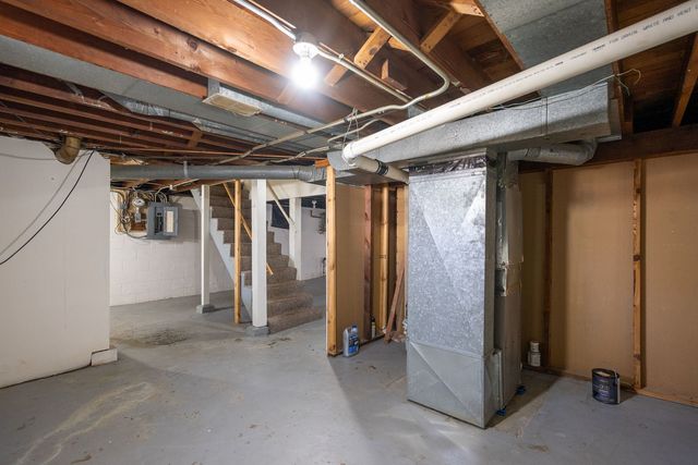 3418 TAYLOR Street, Davenport, IA 52806