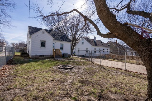 3418 TAYLOR Street, Davenport, IA 52806