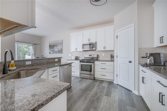 9465 Aquila Court, Broadview Heights, OH 44147