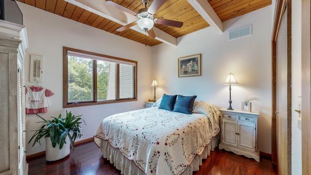 6317 Oak Meadow Lane NW, Rochester, MN 55901