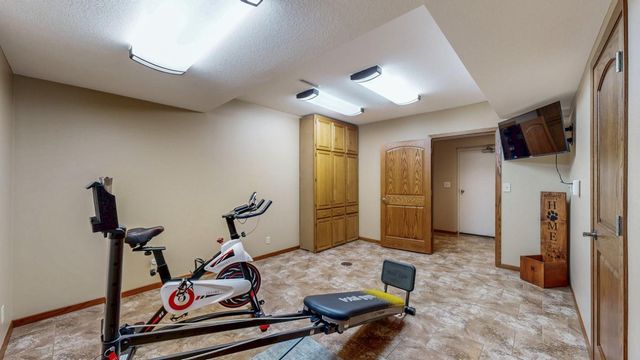 6317 Oak Meadow Lane NW, Rochester, MN 55901