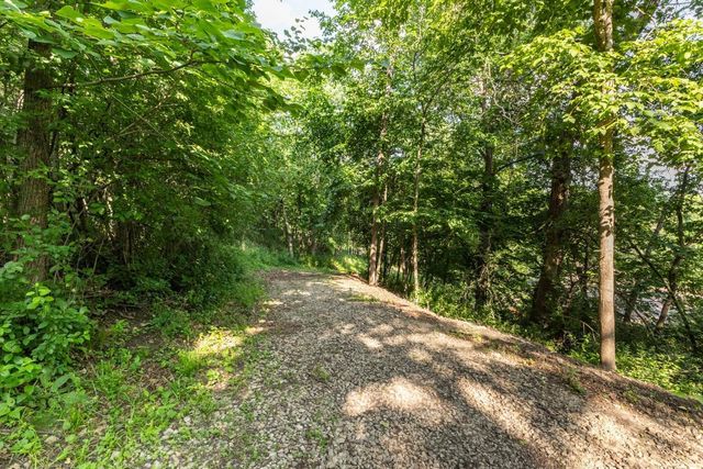 6317 Oak Meadow Lane NW, Rochester, MN 55901