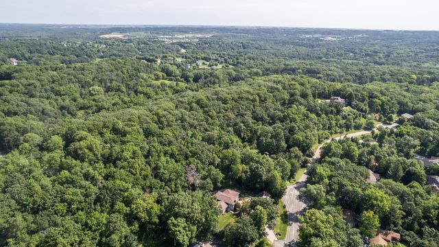 6317 Oak Meadow Lane NW, Rochester, MN 55901