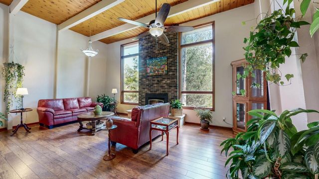 6317 Oak Meadow Lane NW, Rochester, MN 55901