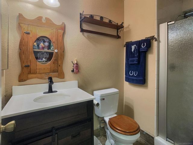 12706 Julian Ave, Lakeside, CA 92040