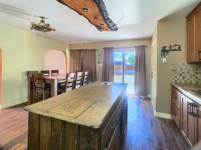 12706 Julian Ave, Lakeside, CA 92040
