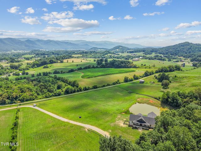 571 Mayberry Road, Jonesborough, TN 37659