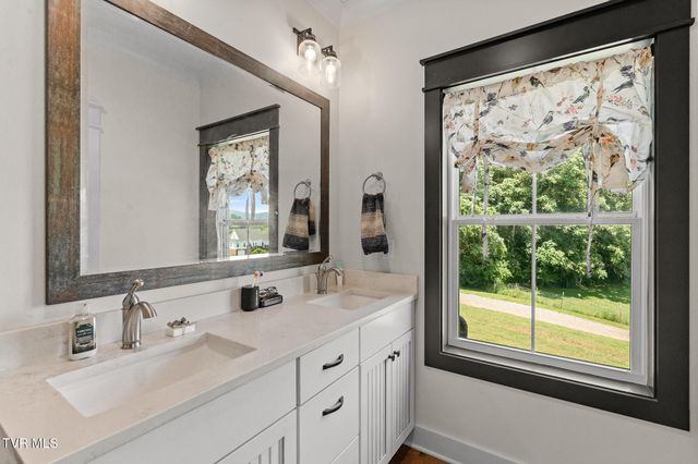 571 Mayberry Road, Jonesborough, TN 37659