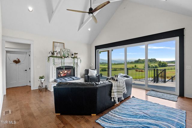 571 Mayberry Road, Jonesborough, TN 37659