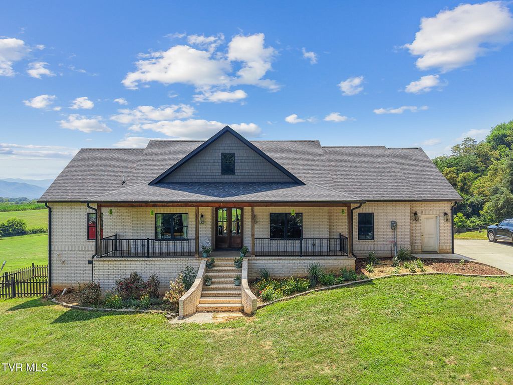 571 Mayberry Road, Jonesborough, TN 37659