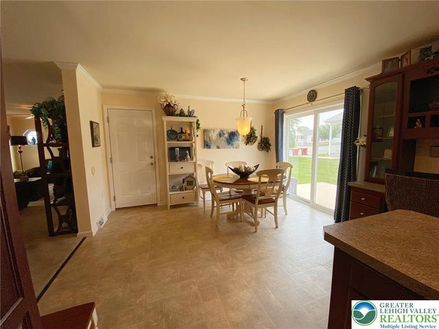673 Rosecliff Drive, Forks Twp, PA 18040