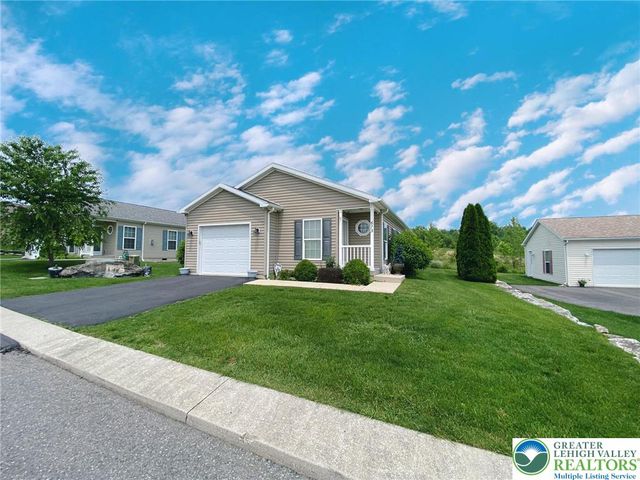 673 Rosecliff Drive, Forks Twp, PA 18040