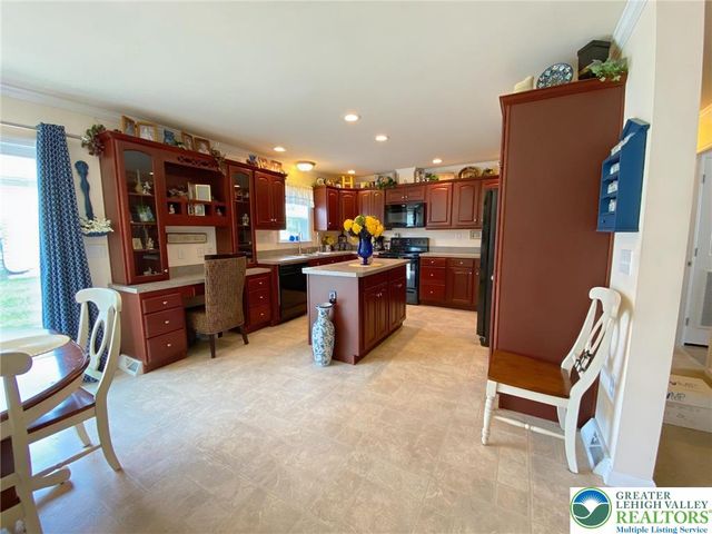 673 Rosecliff Drive, Forks Twp, PA 18040