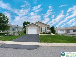673 Rosecliff Drive, Forks Twp, PA 18040