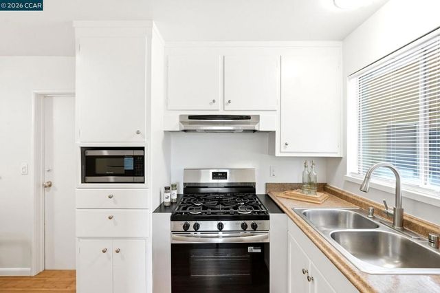 1161 Aspen Dr, Concord, CA 94520