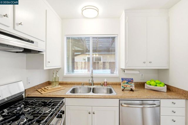 1161 Aspen Dr, Concord, CA 94520