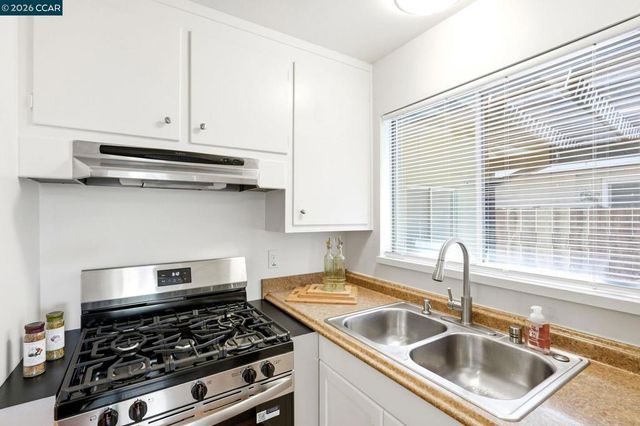 1161 Aspen Dr, Concord, CA 94520
