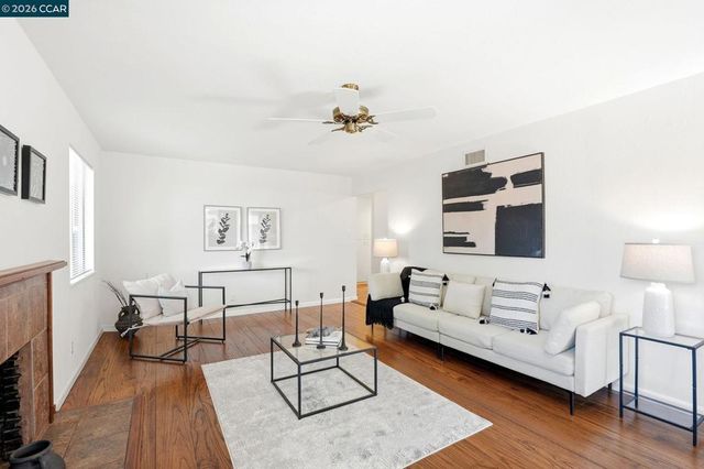 1161 Aspen Dr, Concord, CA 94520