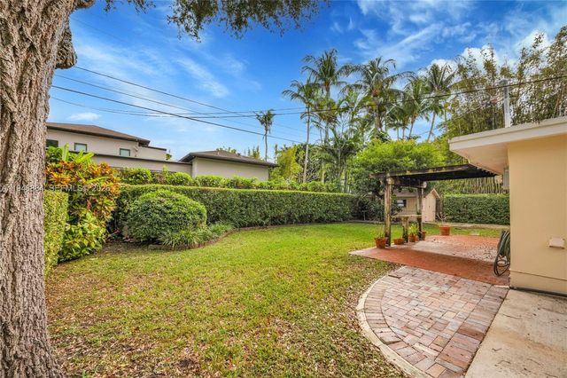 8115 SW 63rd Pl, Miami, FL 33143