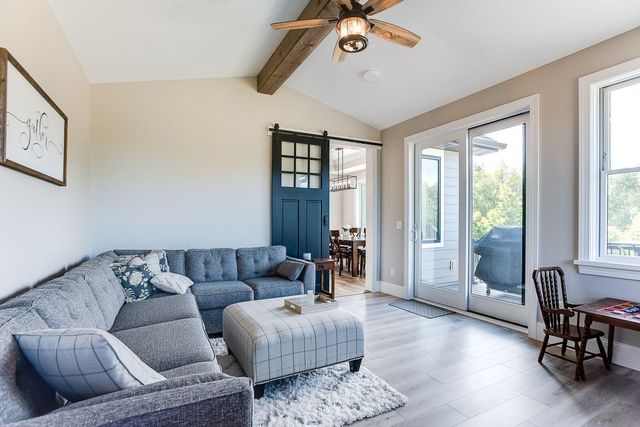 4906 139th Avenue NE, Ham Lake, MN 55304