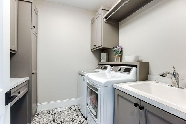 4906 139th Avenue NE, Ham Lake, MN 55304