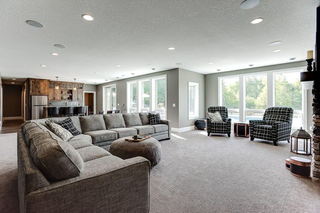 4906 139th Avenue NE, Ham Lake, MN 55304