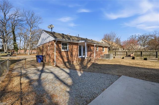 3813 Race ST, Portsmouth, VA 23707