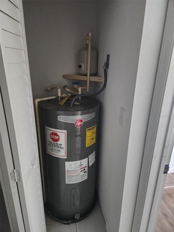 1216 EMERALDA ROAD, Orlando, FL 32808