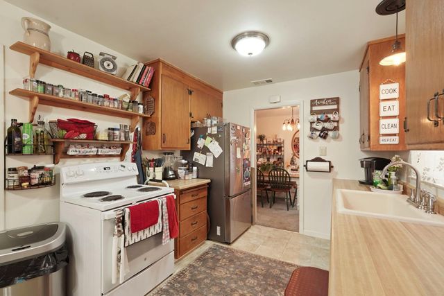 400 N Fairmont Ave, Lodi, CA 95240