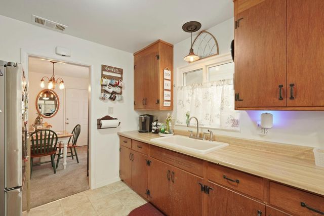 400 N Fairmont Ave, Lodi, CA 95240