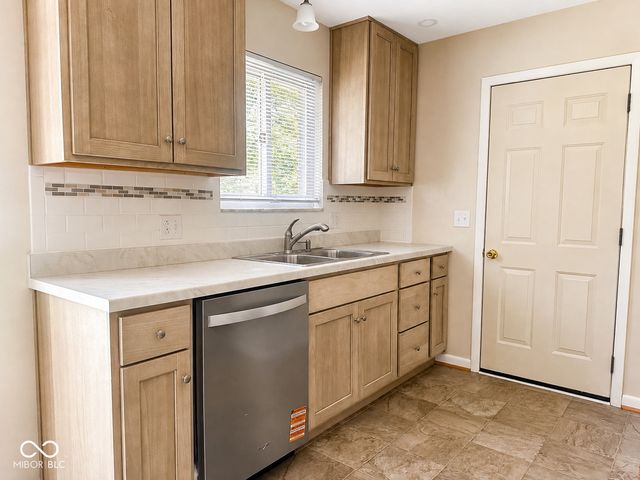 9024 E 12th Street, Indianapolis, IN 46229