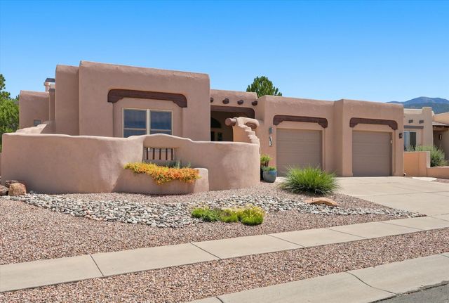 6420 Anasazi Drive NE, Albuquerque, NM 87111