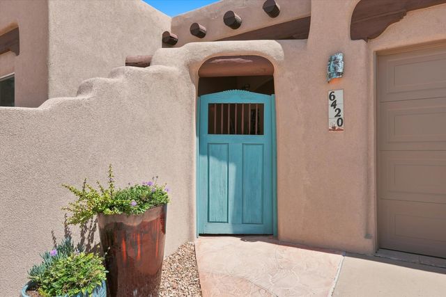 6420 Anasazi Drive NE, Albuquerque, NM 87111
