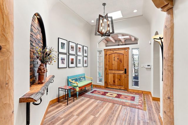 6420 Anasazi Drive NE, Albuquerque, NM 87111
