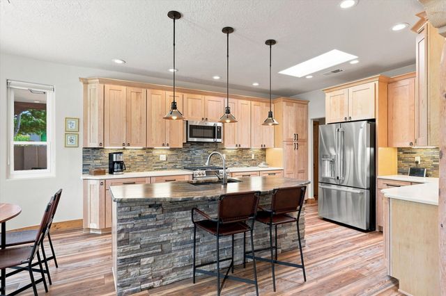 6420 Anasazi Drive NE, Albuquerque, NM 87111