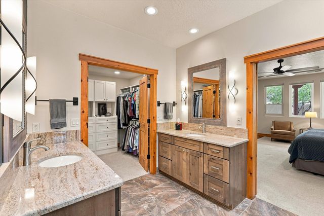 6420 Anasazi Drive NE, Albuquerque, NM 87111