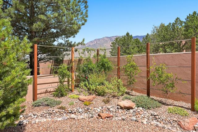 6420 Anasazi Drive NE, Albuquerque, NM 87111