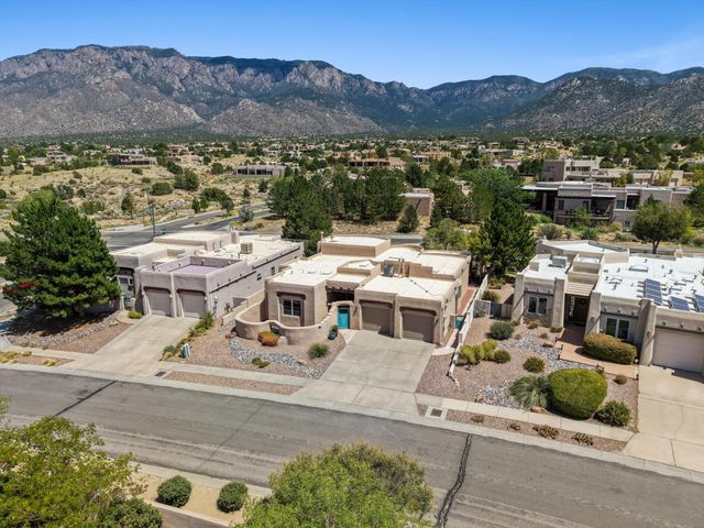6420 Anasazi Drive NE, Albuquerque, NM 87111