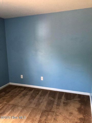 102 White Stone Court, Jacksonville, NC 28546