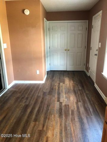 102 White Stone Court, Jacksonville, NC 28546