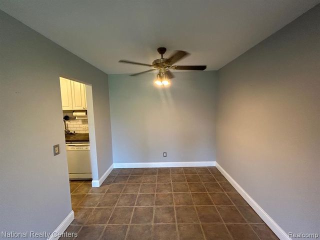 683 E Fox Hills Drive 68, Bloomfield Hills, MI 48304