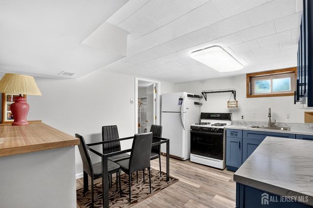 23 Monroe Avenue, Carteret, NJ 07008