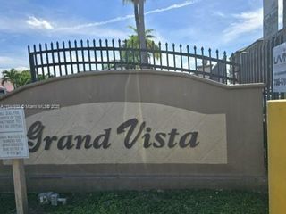 8851 NW 119th St 4205, Hialeah Gardens, FL 33018
