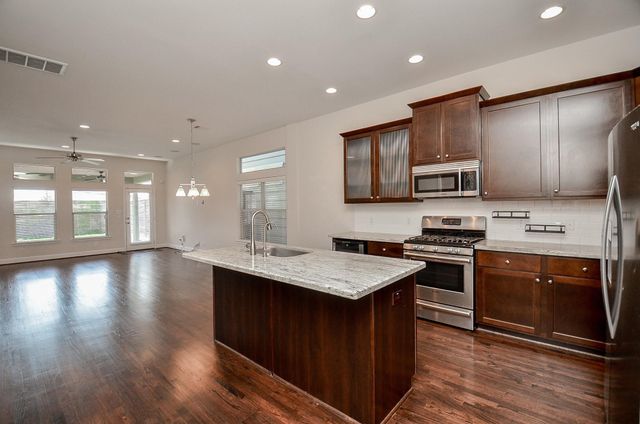 814 W 26th Street A, Houston, TX 77008