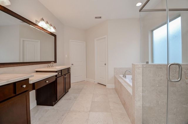 814 W 26th Street A, Houston, TX 77008