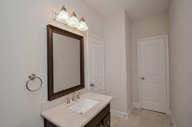 814 W 26th Street A, Houston, TX 77008